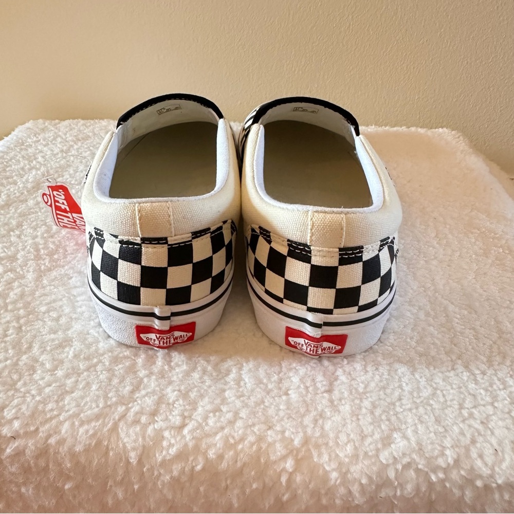 Men’s Vans Checkerboard Slip-Ons - Picture 4 of 10